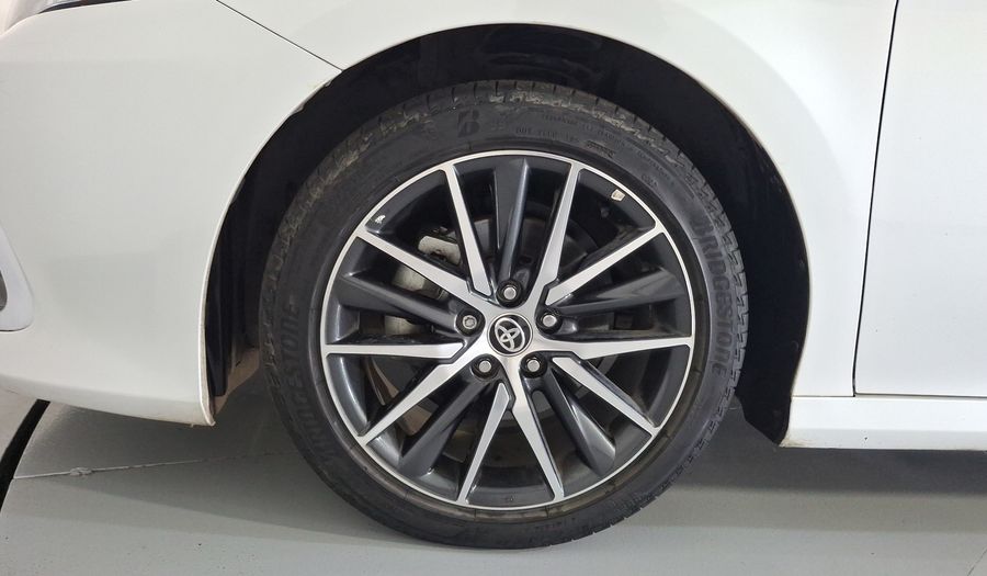 Toyota Camry 2.5 XLE AUTO Sedan 2021