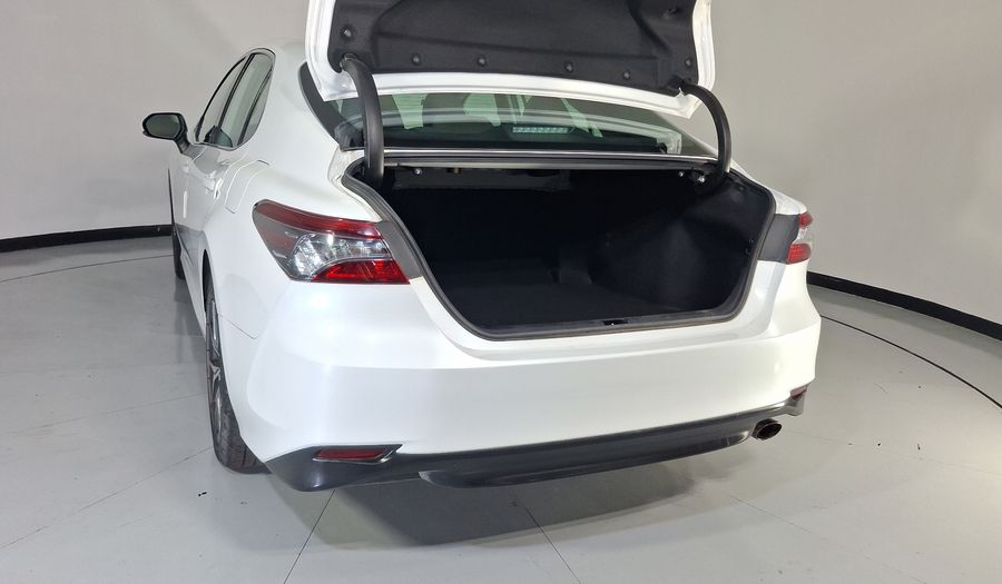 Toyota Camry 2.5 XLE AUTO Sedan 2021