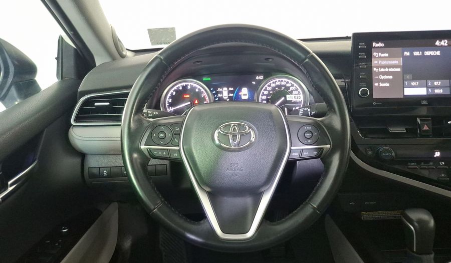 Toyota Camry 2.5 XLE AUTO Sedan 2021