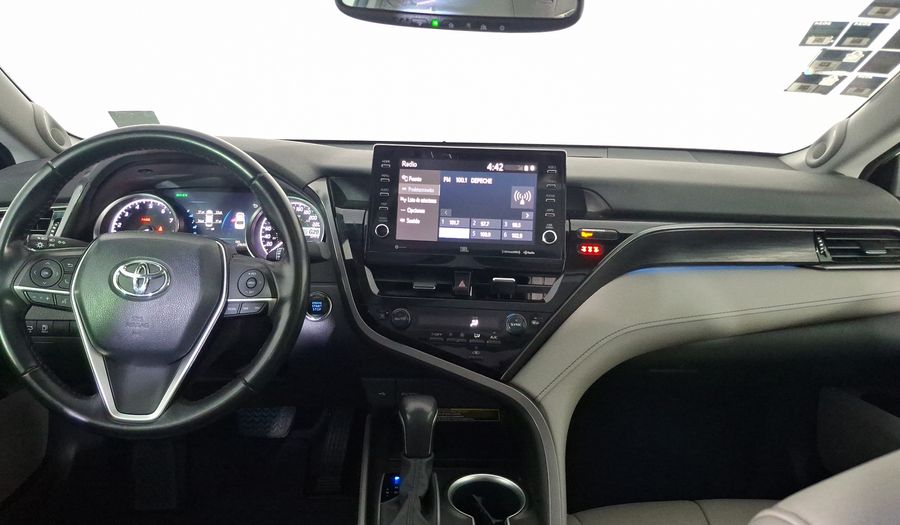 Toyota Camry 2.5 XLE AUTO Sedan 2021