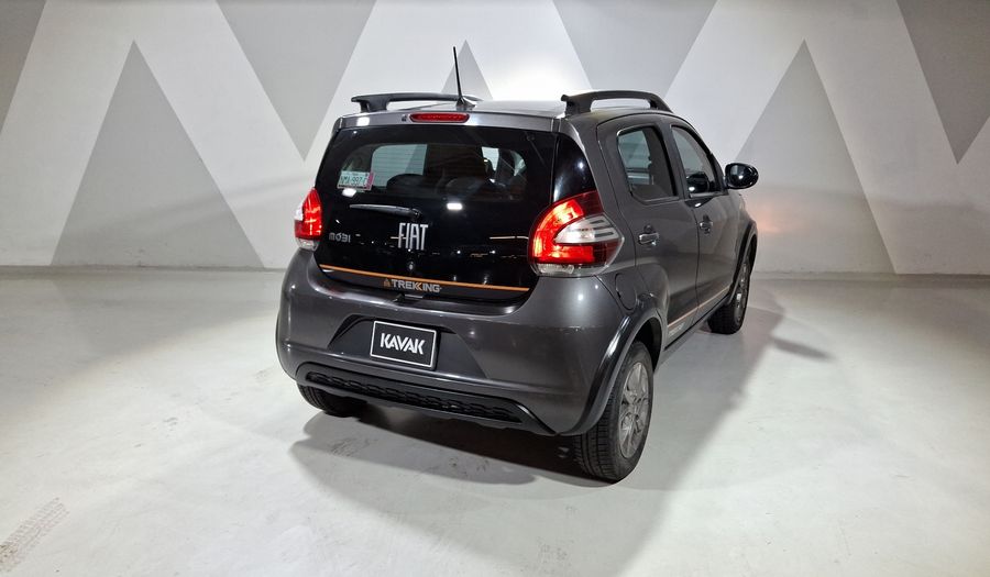 Fiat Mobi 1.0 TREKKING Hatchback 2024