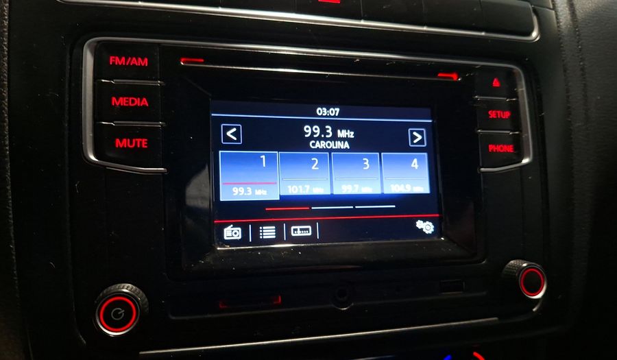 Volkswagen Polo 1.6 AUTO HIGHLINE Hatchback 2017