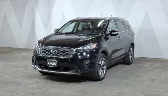 Kia • Sorento