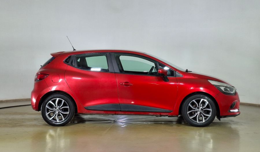 Renault Clio 1.2 EXPRESSION Hatchback 2017