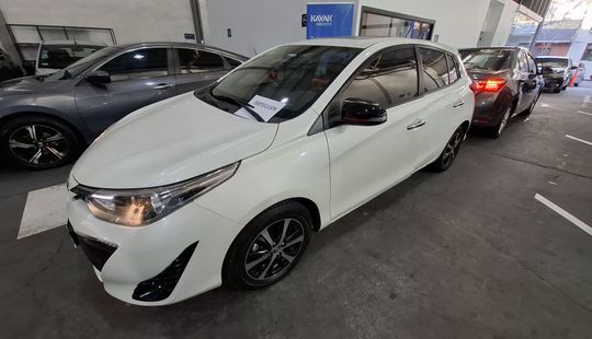 Toyota • Yaris