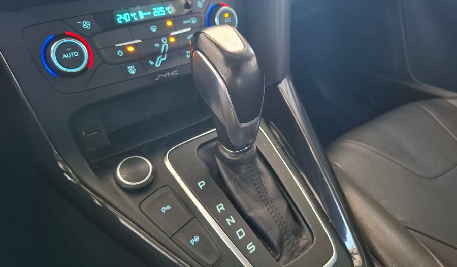 Ford Focus Iii 2.0 TITANIUM AT Hatchback 2017