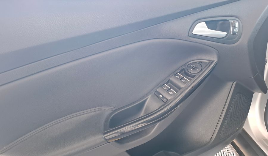 Ford Focus Iii 2.0 TITANIUM AT Hatchback 2017