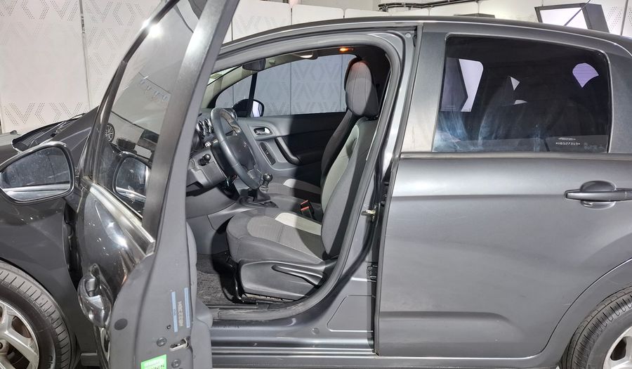Citroen C3 1.6 FEEL Hatchback 2017