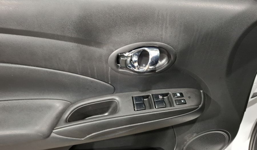 Nissan Versa 1.6 SENSE AUTO Sedan 2018