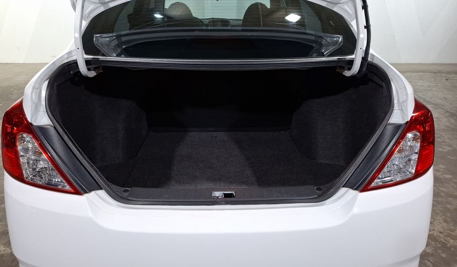 Nissan Versa 1.6 SENSE AUTO Sedan 2018