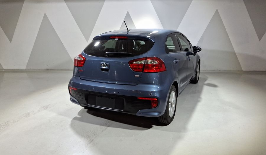 Kia Rio 1.6 EX MT Hatchback 2017