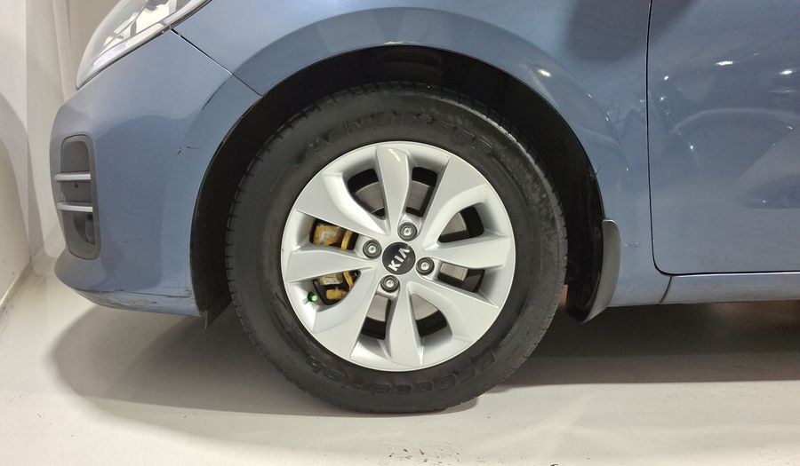Kia Rio 1.6 EX MT Hatchback 2017