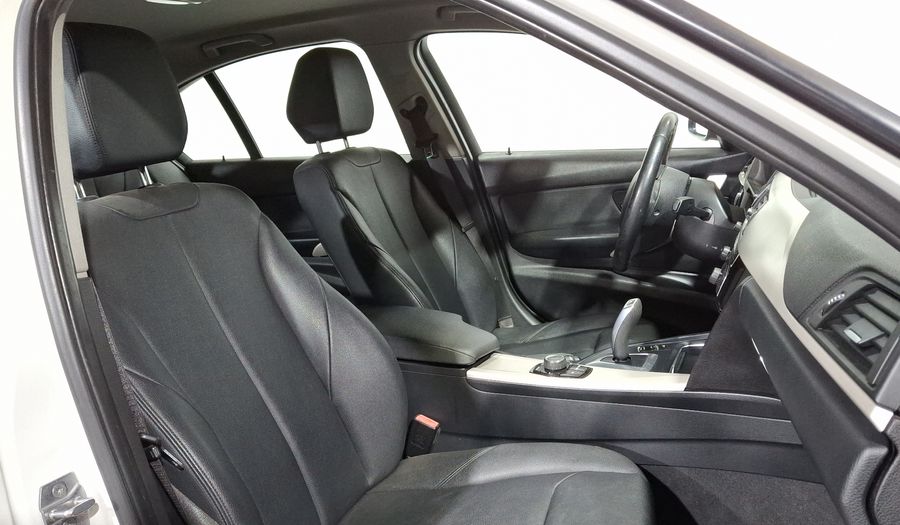 Bmw Serie 3 2.0 320IA Sedan 2016