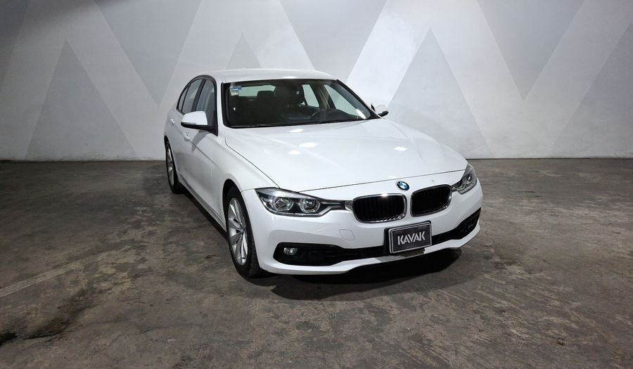 Bmw Serie 3 2.0 320IA Sedan 2016