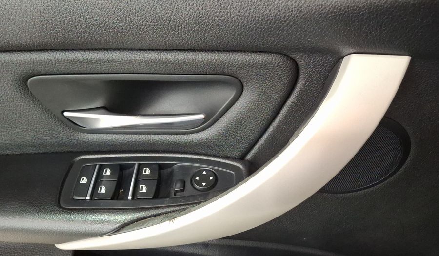 Bmw Serie 3 2.0 320IA Sedan 2016