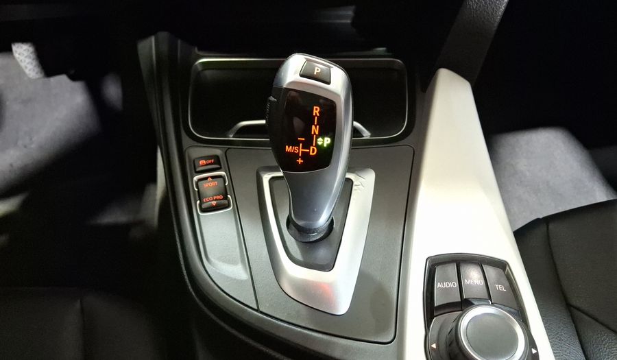 Bmw Serie 3 2.0 320IA Sedan 2016