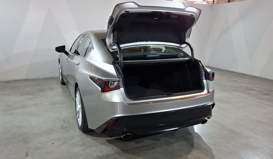 Lexus Is 2.0 300 AUTO Sedan 2024