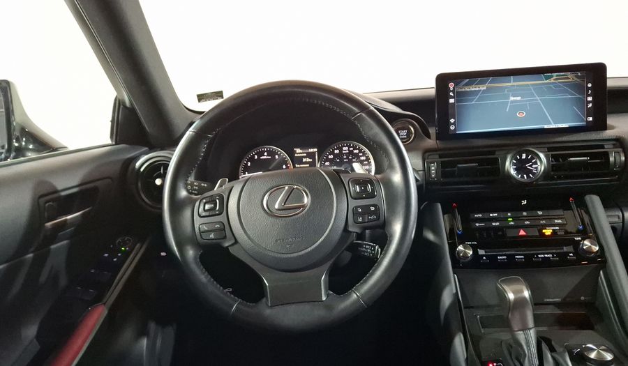 Lexus Is 2.0 300 AUTO Sedan 2024