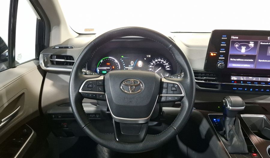 Toyota Sienna 2.5 HEV XLE AUTO Minivan 2022