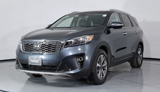 Kia • Sorento