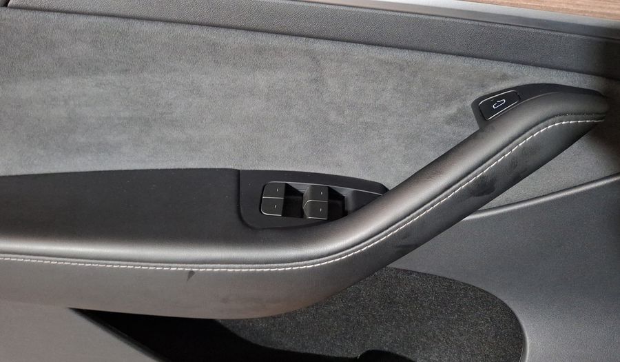 Tesla Model Y BEV 75KWH PERFORMANCE AUTO 4WD Suv 2023