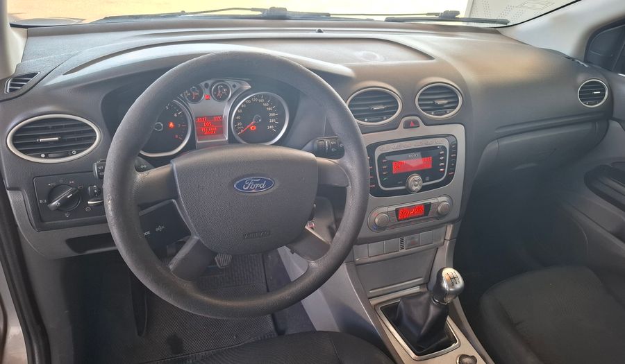Ford Focus 2.0L TREND PLUS Hatchback 2009