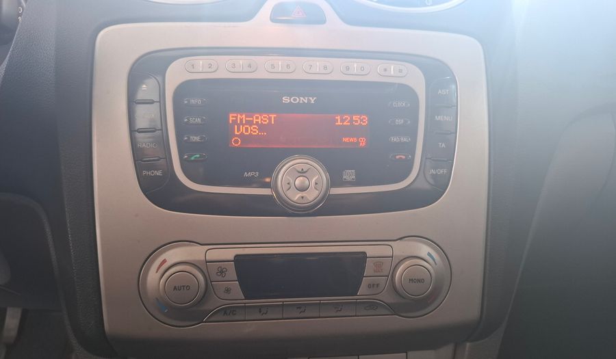 Ford Focus 2.0L TREND PLUS Hatchback 2009