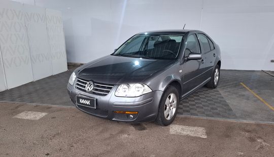 Volkswagen • Bora