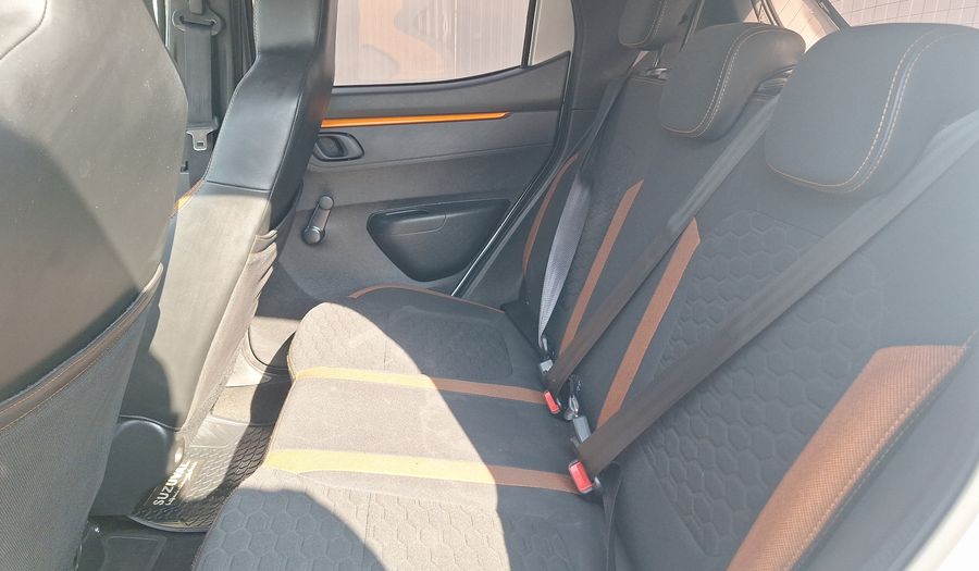 Renault Kwid 1.0 OUTSIDER Hatchback 2022