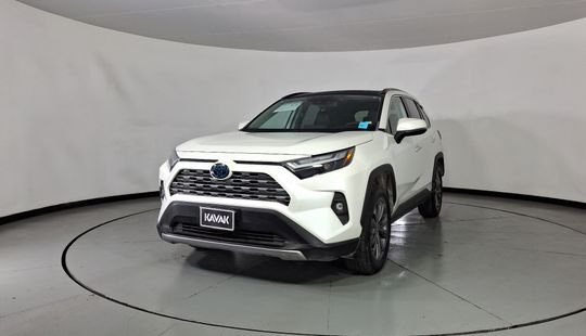 Toyota • RAV4