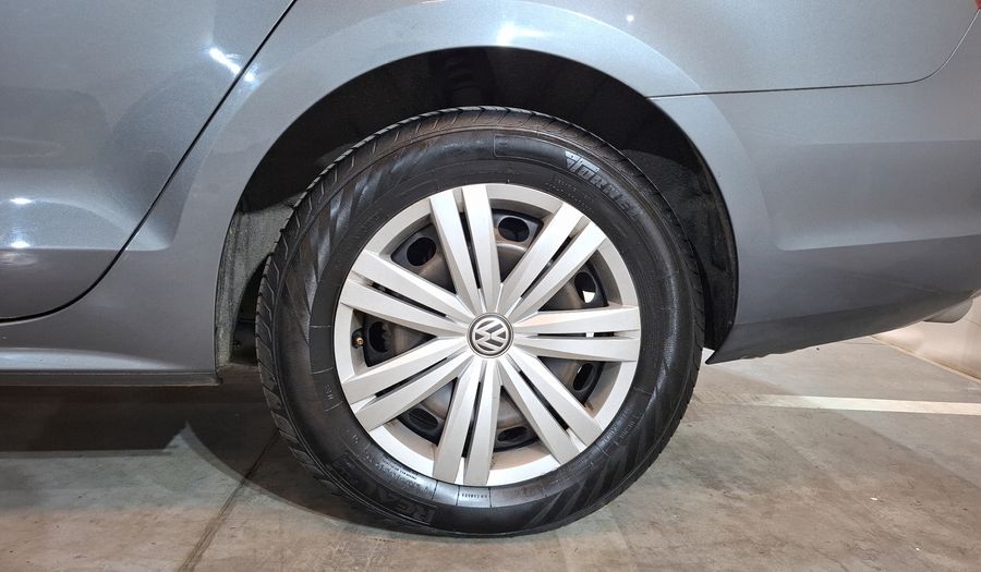 Volkswagen Jetta 2.0 MT Sedan 2018