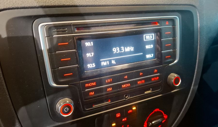 Volkswagen Jetta 2.0 MT Sedan 2018