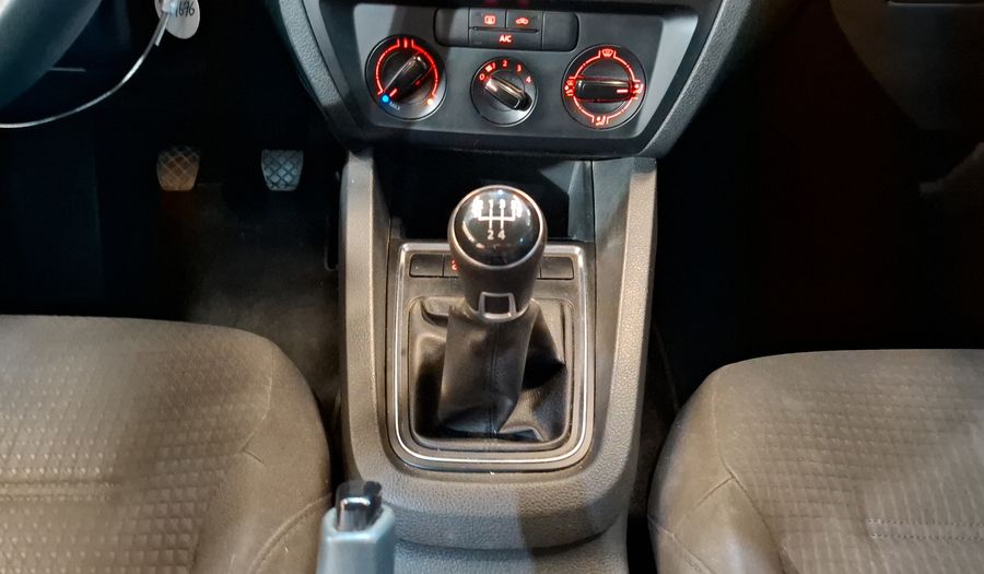 Volkswagen Jetta 2.0 MT Sedan 2018