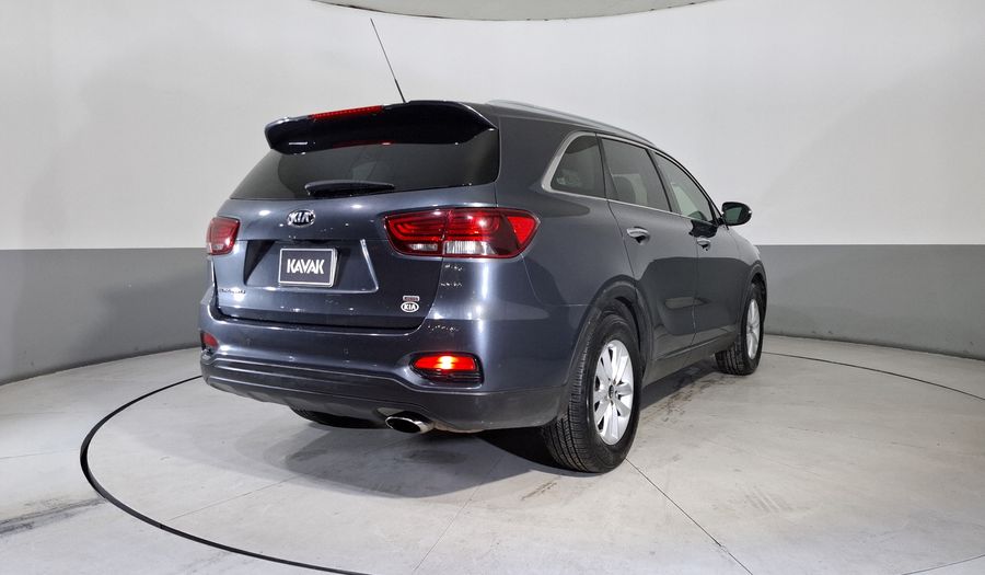 Kia Sorento 2.4 LX AUTO Suv 2020