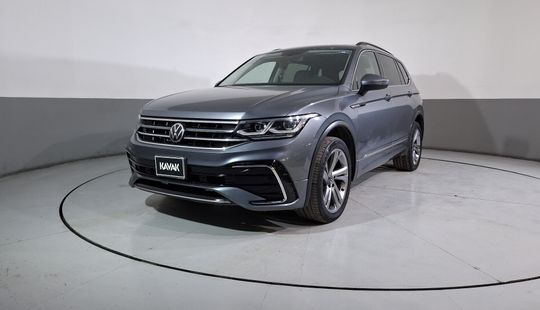 Volkswagen • Tiguan