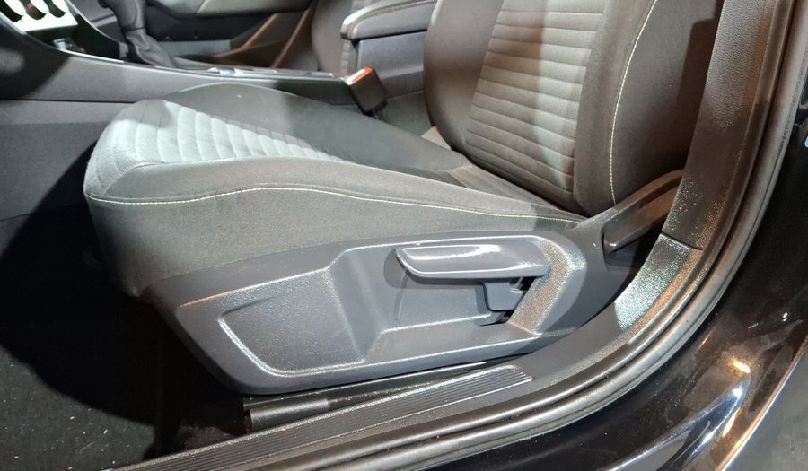 Volkswagen Jetta 1.4 COMFORTLINE AUTO Sedan 2022