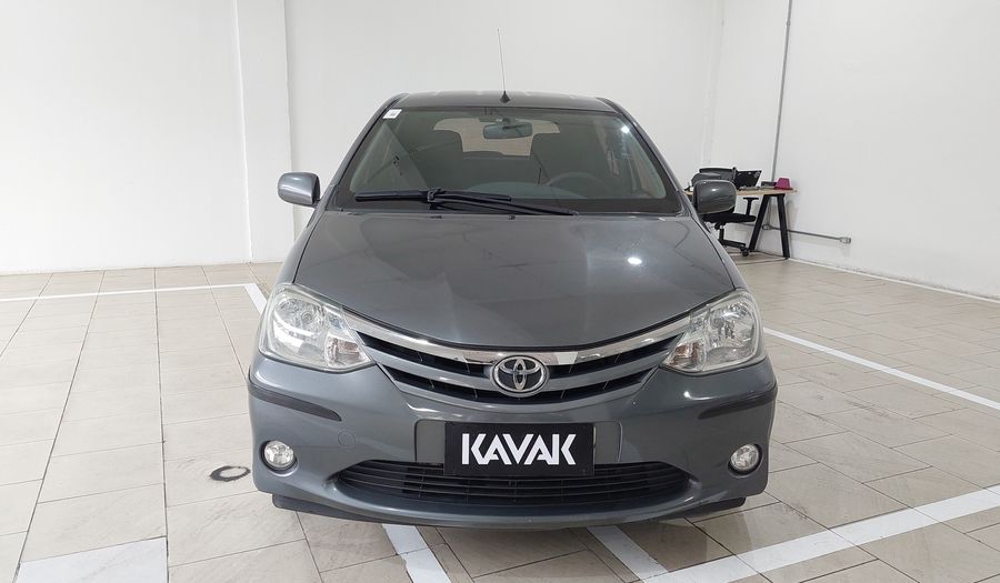 Toyota Etios 1.5 T-FLEX XLS Hatchback 2013
