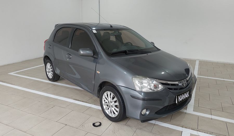 Toyota Etios 1.5 T-FLEX XLS Hatchback 2013