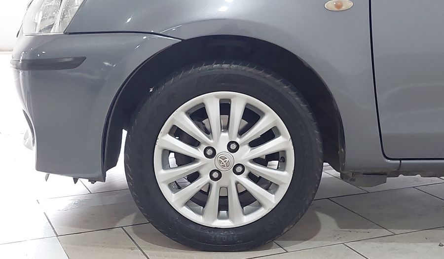 Toyota Etios 1.5 T-FLEX XLS Hatchback 2013