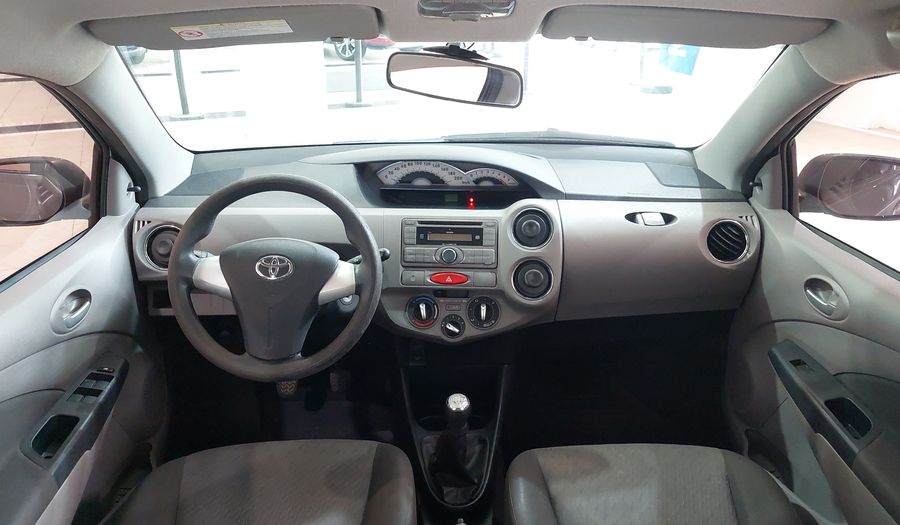 Toyota Etios 1.5 T-FLEX XLS Hatchback 2013