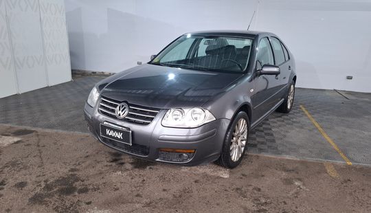 Volkswagen • Bora