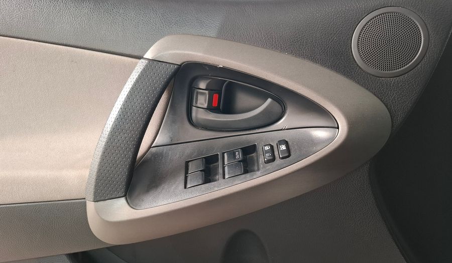 Toyota Rav4 2.4 AUTO 4X2 Suv 2013