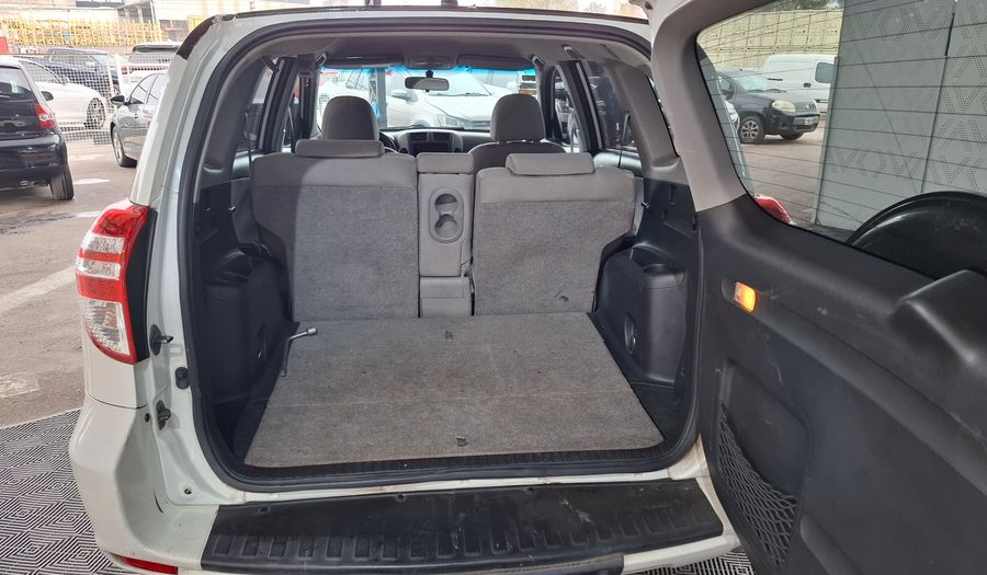 Toyota Rav4 2.4 AUTO 4X2 Suv 2013