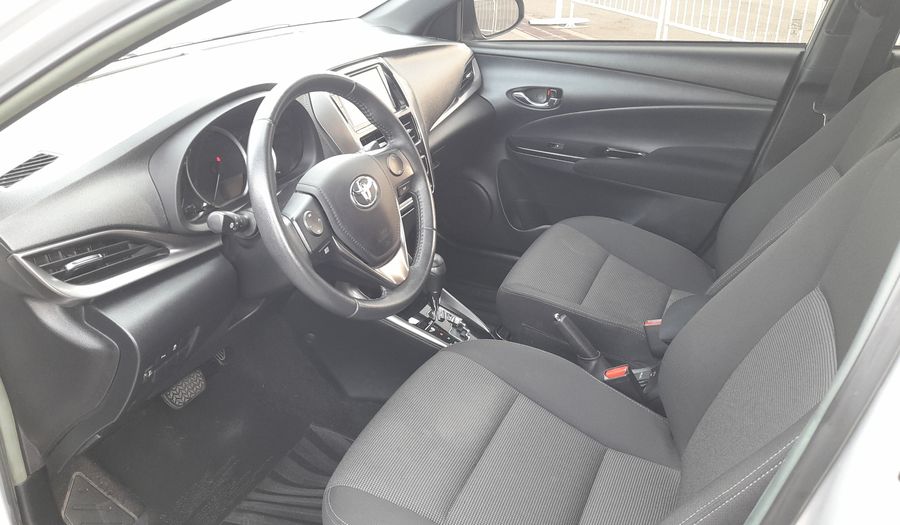 Toyota Yaris 1.5 XLS CVT Hatchback 2022