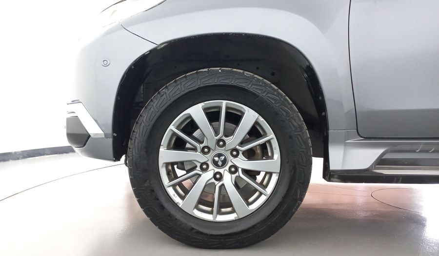 Mitsubishi Montero 3.0 ADVANCE AUTO Suv 2018