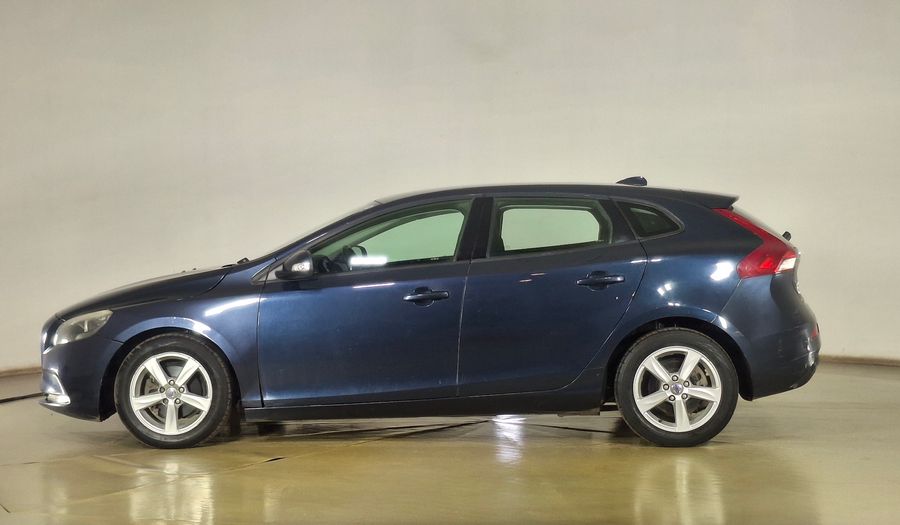 Volvo V40 1.6 D2 COMFORT Hatchback 2015