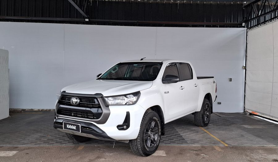 Toyota Hilux SR