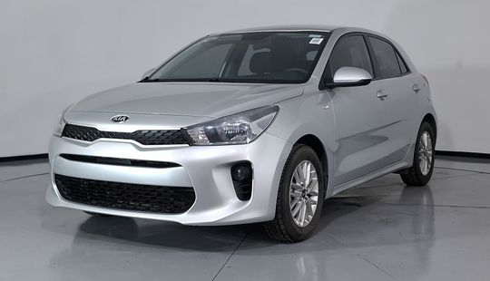 2020 • 72,685 km • Manual