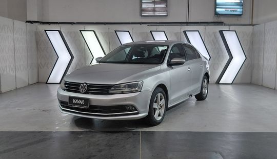 Volkswagen • Vento