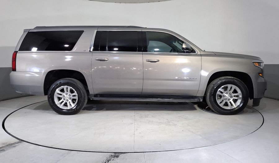 Chevrolet Suburban 5.3 B LT AUTO Suv 2019